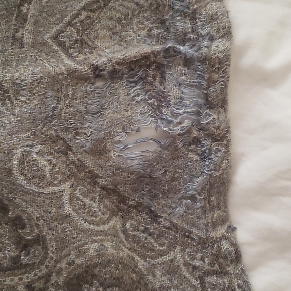 RH Preloved Woven Blanket - Picture 9 of 10